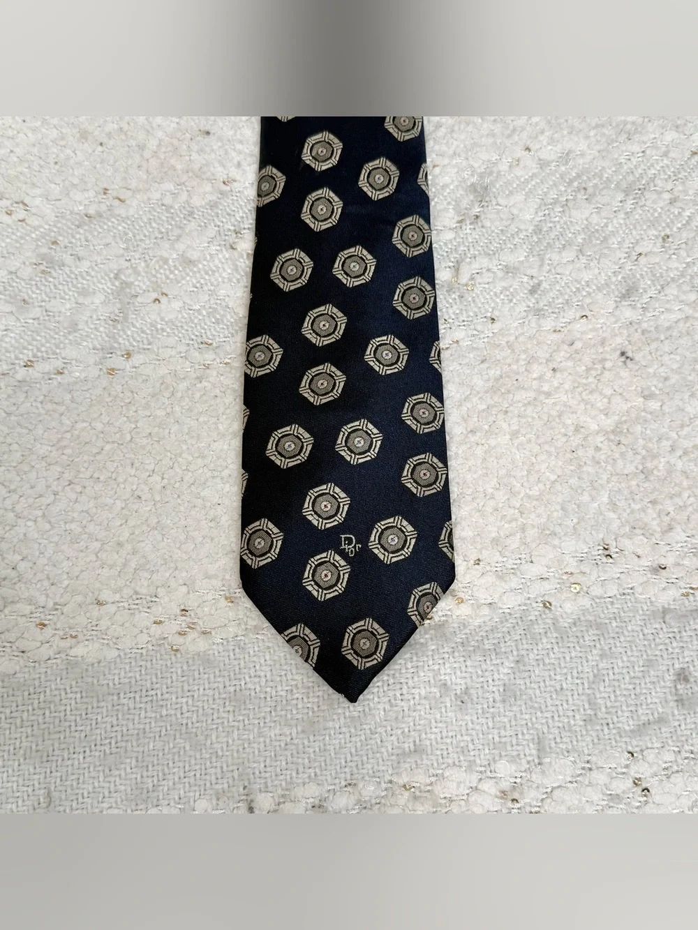 Christian Dior tie dark blue, beige, light blue and red silk blend neck tie